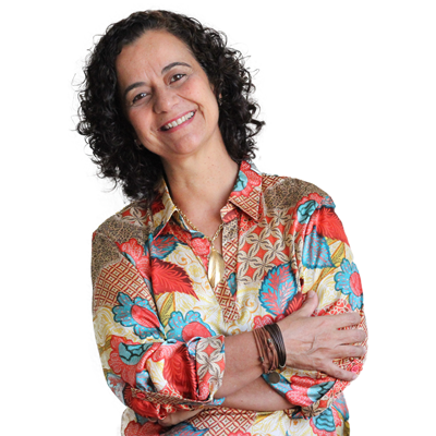 Dáfani Nardi - Professora de Yoga Online